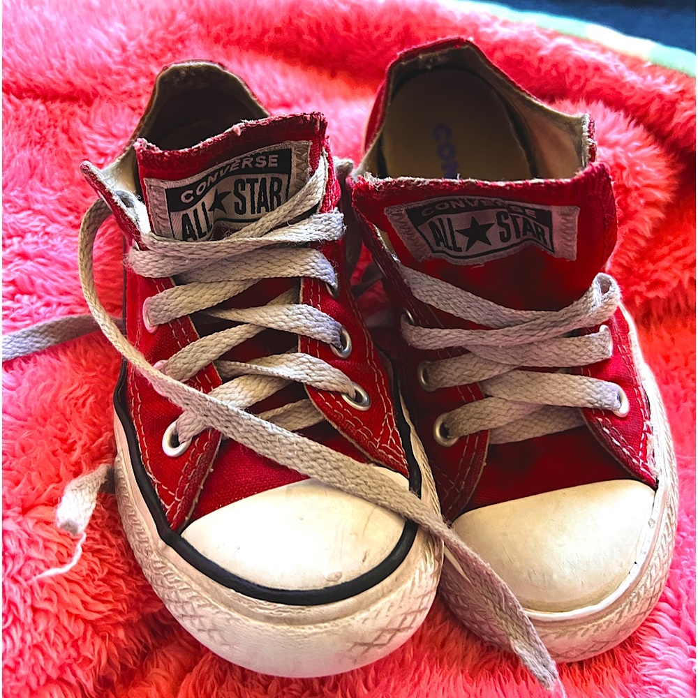 Toddler girl Converse